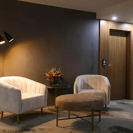 Vincci Alfama 4*